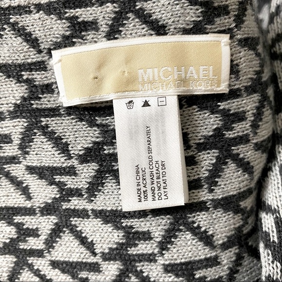 MICHAEL Michael Kors Scarf - Picture 4 of 4